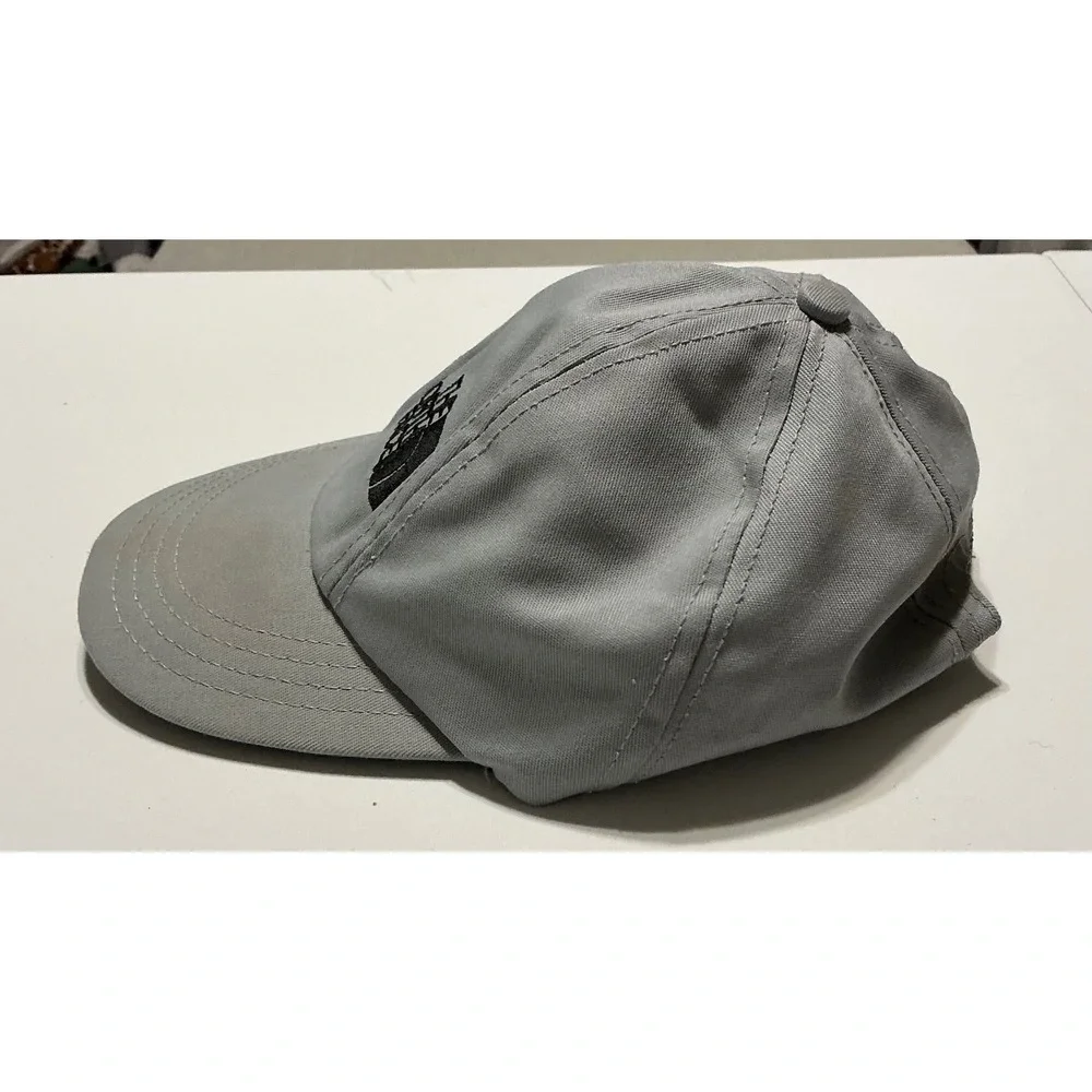 VTG USA Made The North Face Mens Gray‎ Baseball Cap One Size Fits All Outdoors